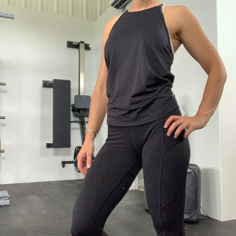 Old Navy Active Go-Dry workout top